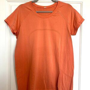 Swiftly Tech Short-Sleeve Shirt 2.0 Hip Length